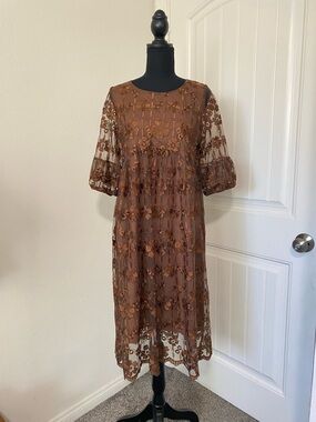 Brown Floral Lace Midi Dress with Puff Sleeves